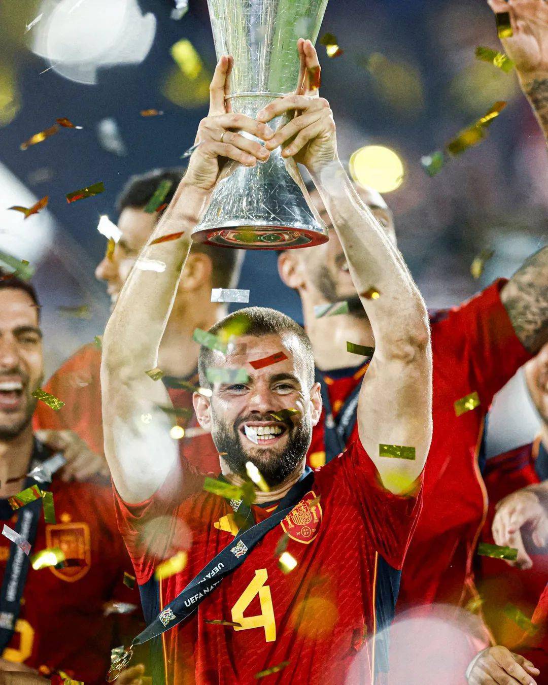 巴黎鏖战西班牙，科瓦契奇一己之力扛起全队