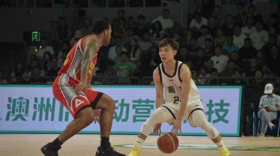 包含球星爆发!CBA赛场再现神级操作的词条 包含球星爆发!CBA赛场再现神级操作的词条