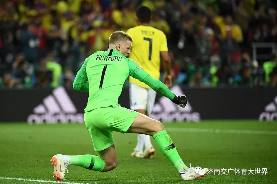 塞内加尔力克哥伦比亚，皮克状态火热