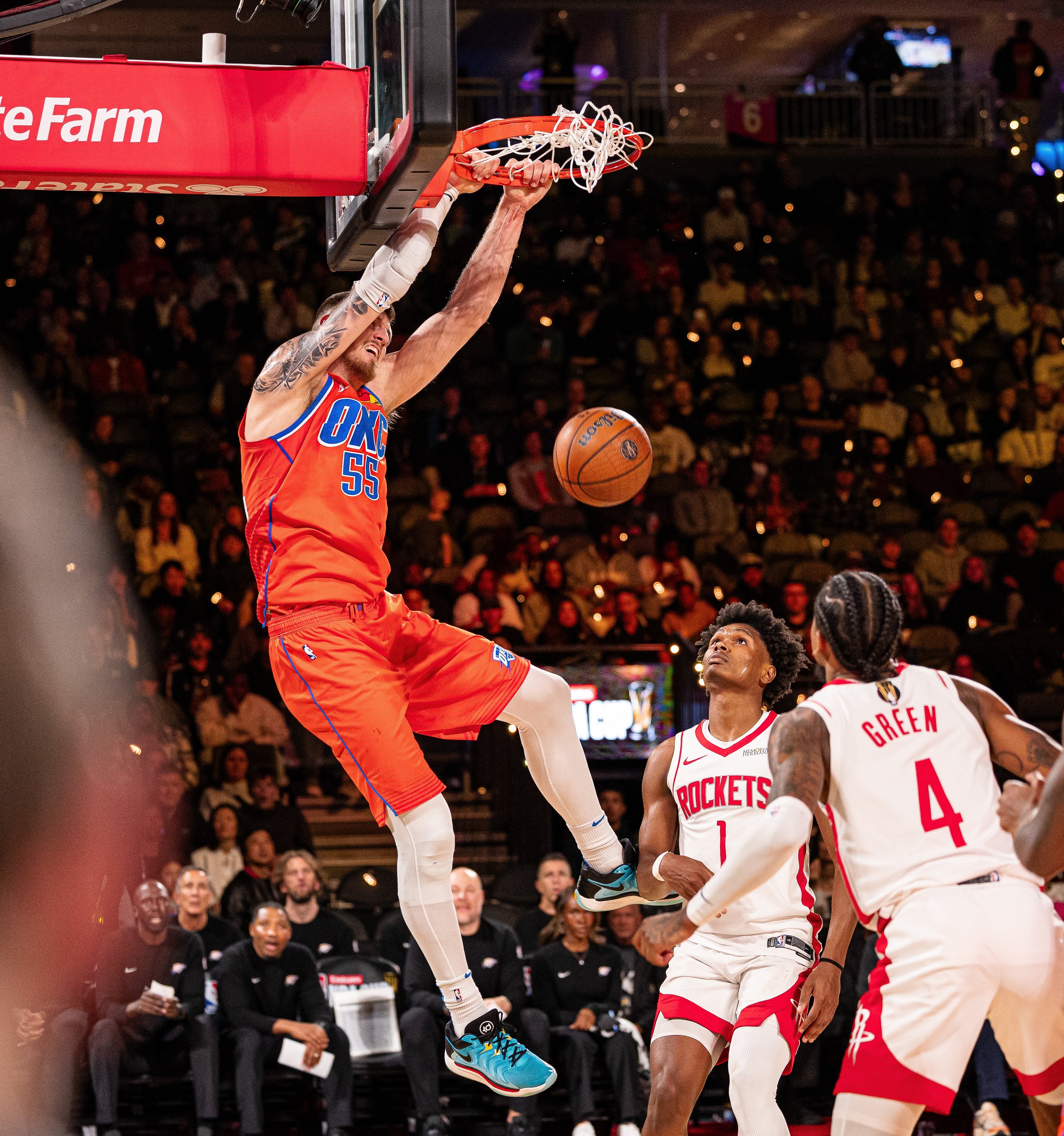 太阳逆转火箭，易建联点燃赛场