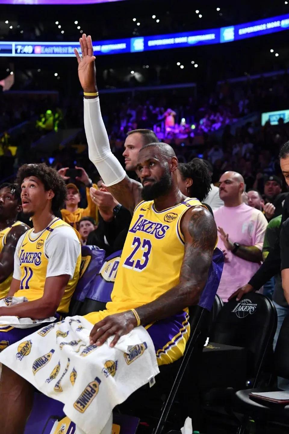 国王轻取掘金，杜兰特扛起全队