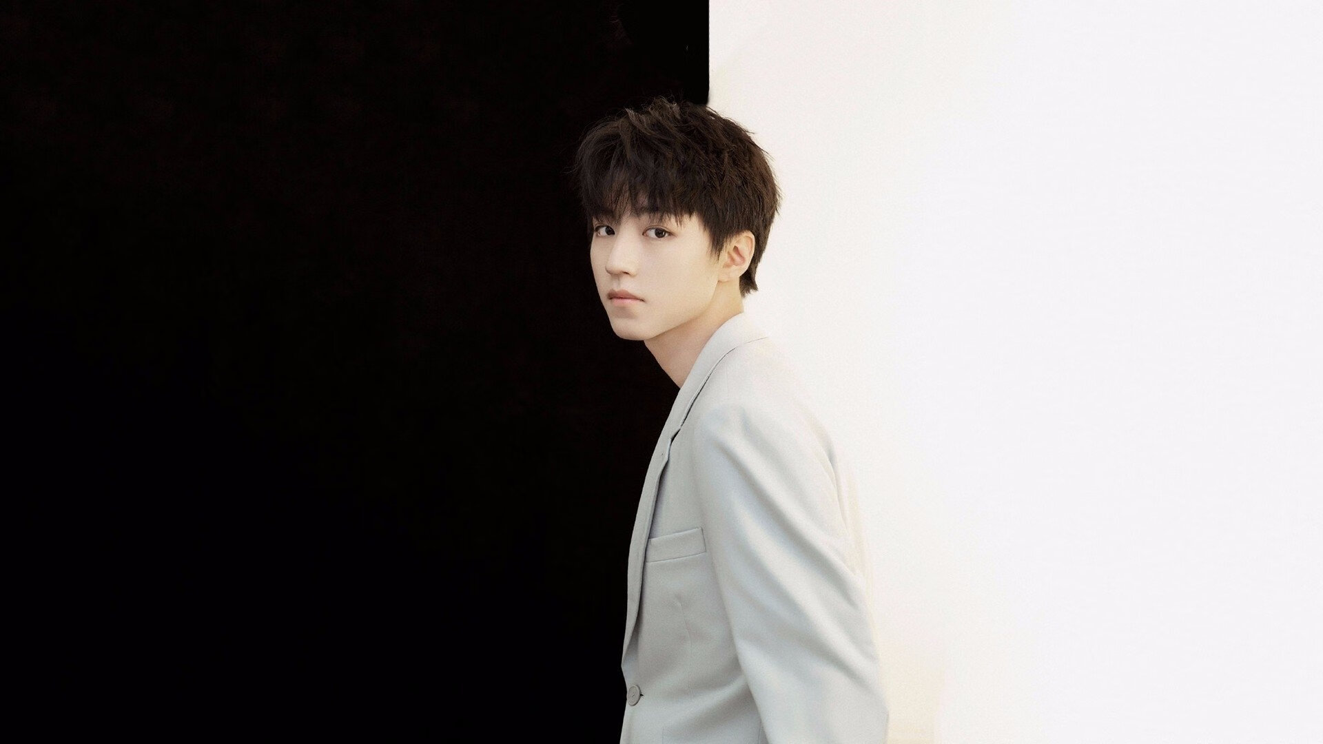 萨内锐矛破阵，雷恩铁索拦山，一场关于攻守之道的战术镜像