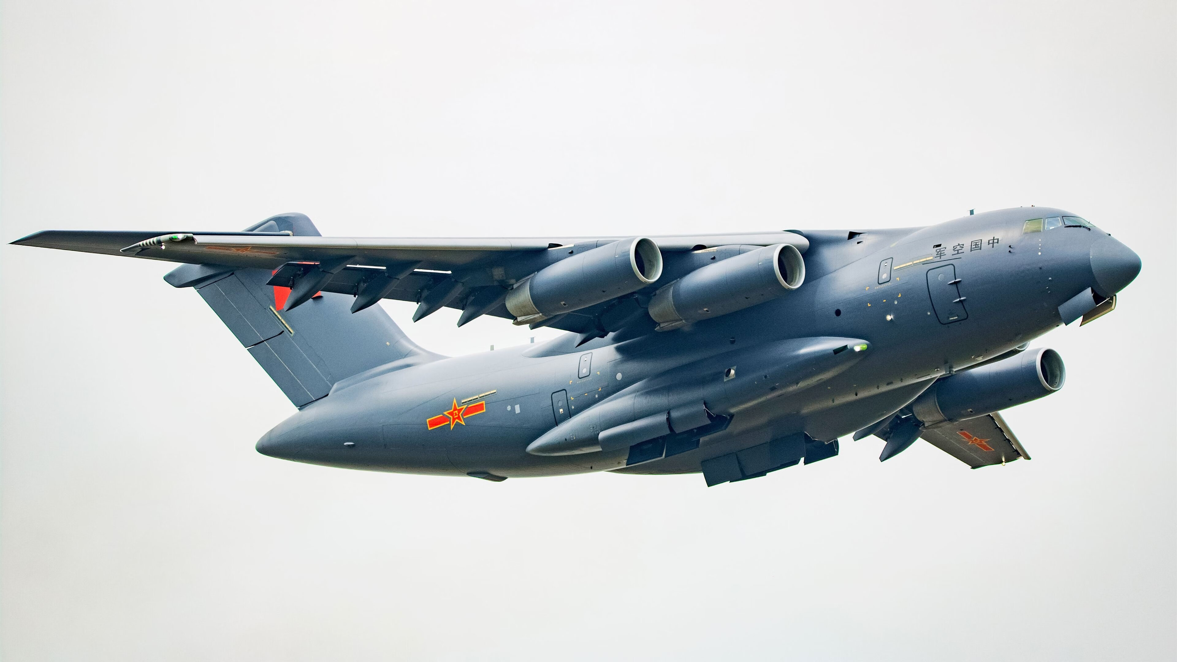 佩德里的节奏魔法与土耳其的末节奇迹，唯一性在体育中的闪耀时刻