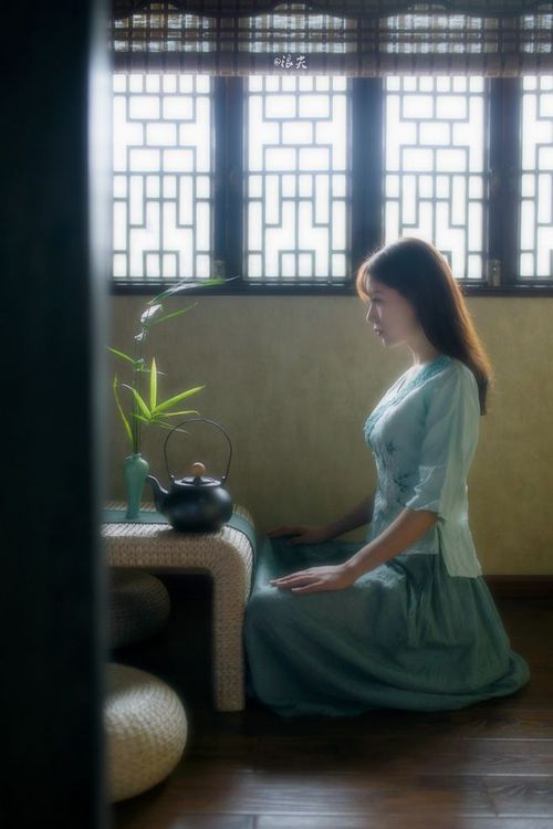 一个人的冲锋,一个岛国的抵抗