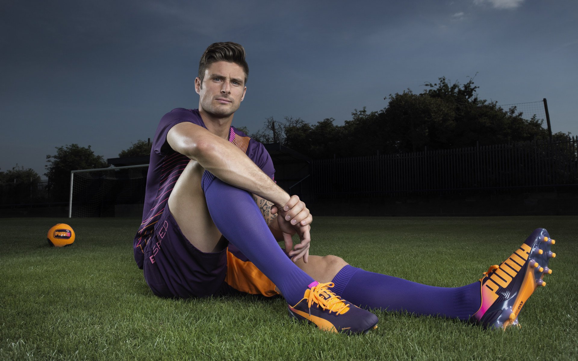 爱游戏tv-白矮星照亮巅峰之战，范弗利特掌控世界排名争夺战之夜