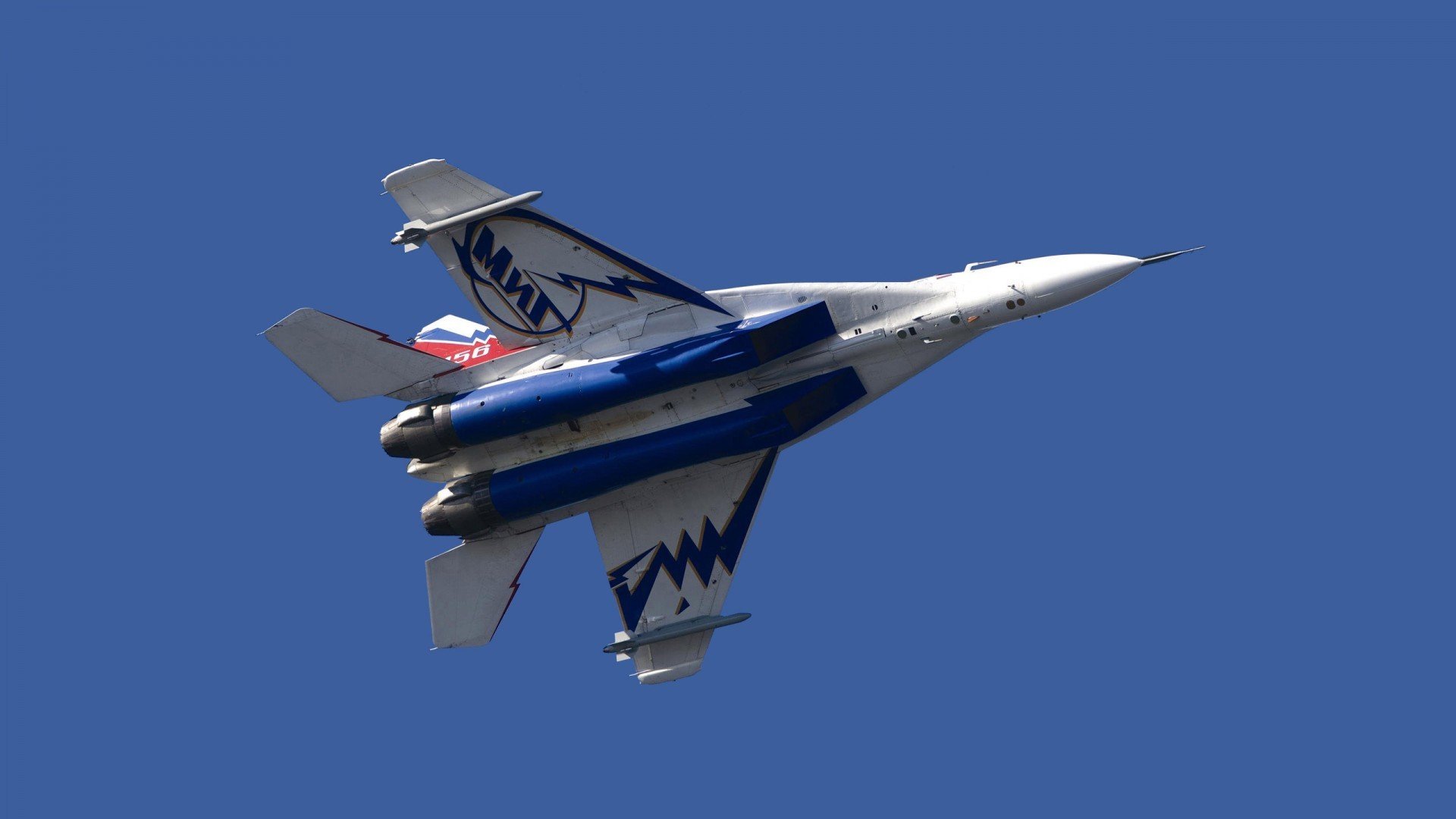 当绿衫军遇见枫叶，一场横跨大西洋的NBA季后赛狂想