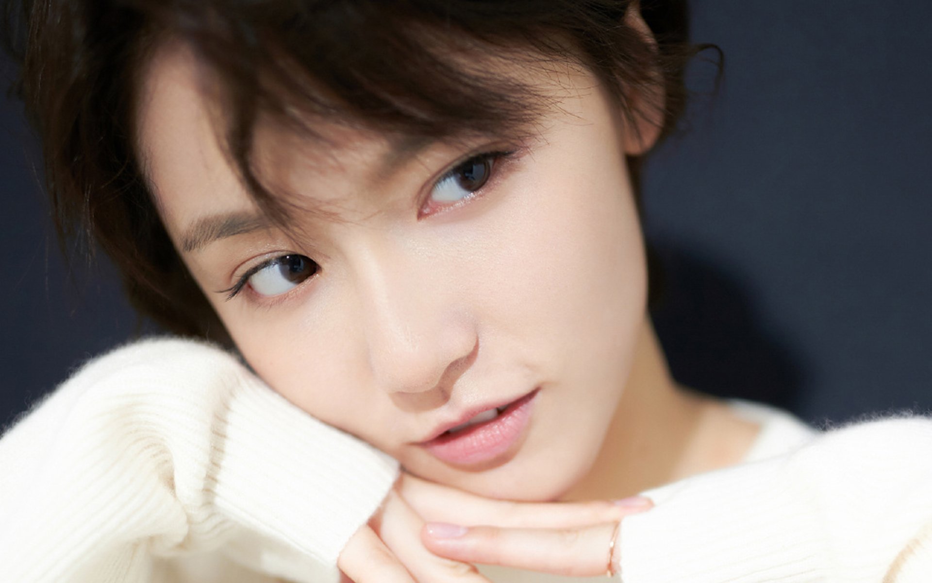 当皮克在波兰雨夜化身攻防转换轴心，贝蒂斯如何用降维打击撕碎铁壁防守